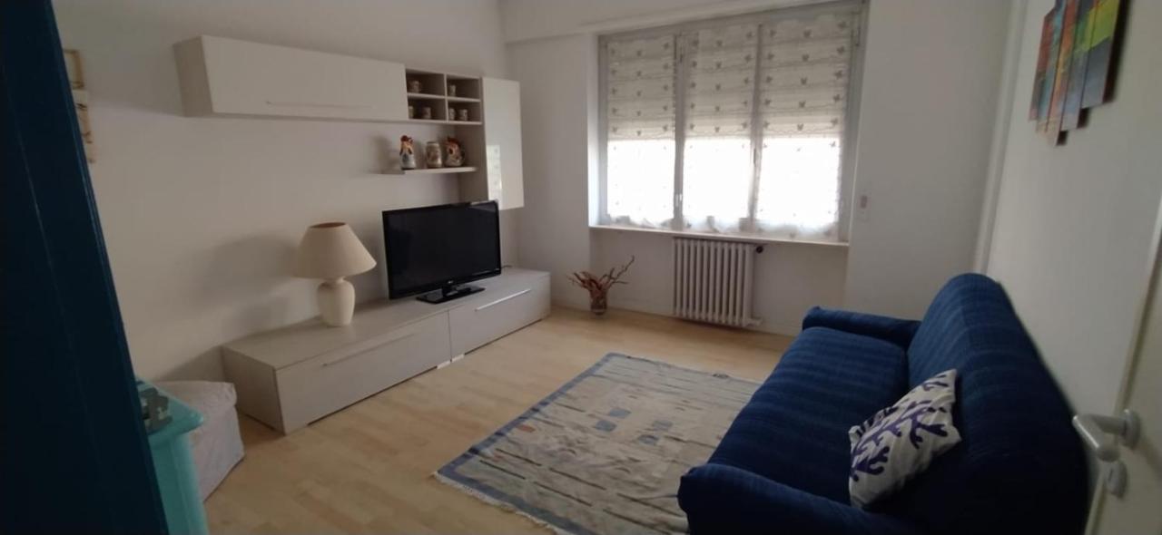 Apartment Sweet Lina *